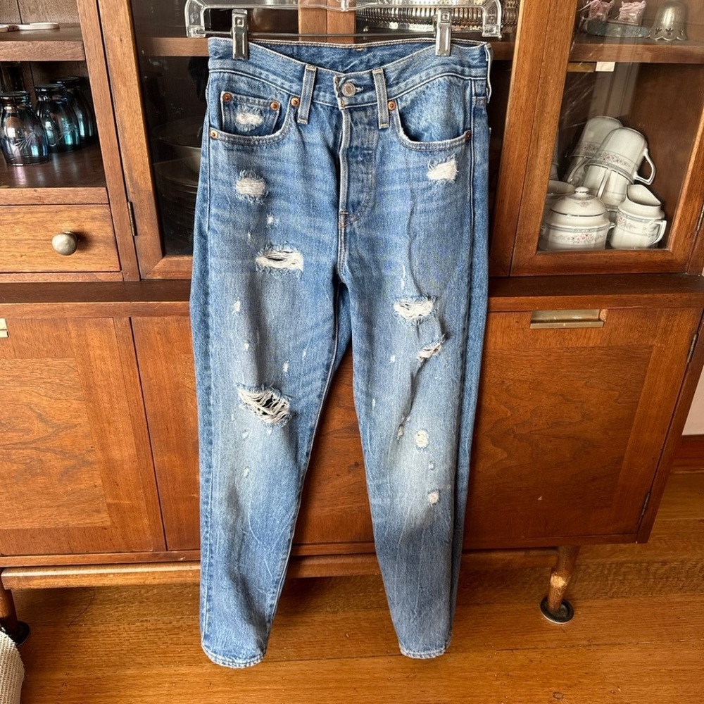 Levi’s straight jeans